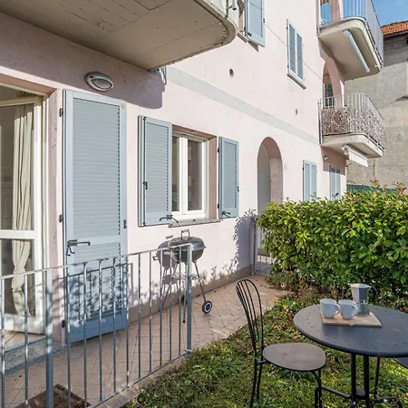 Pianello Charming View Apartment