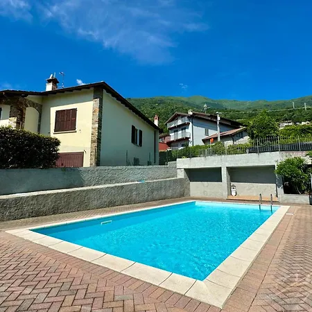 Pianello Charming View Apartment